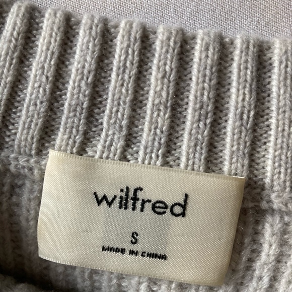 Wilfred Scalloped Edge Cropped Knit Sweater - Picture 5 of 5